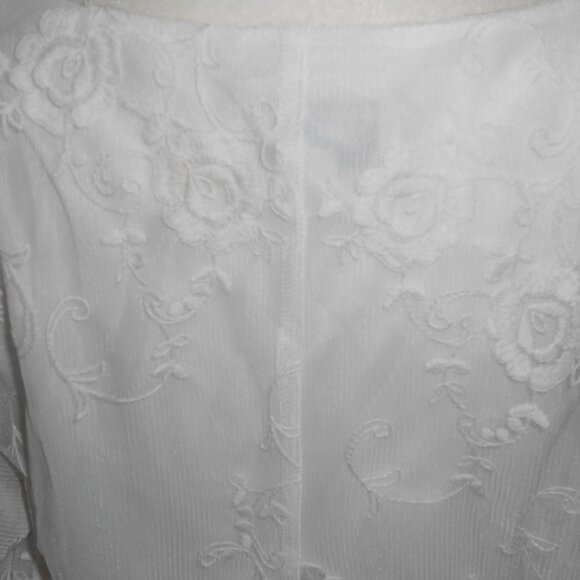 Dress Barn Collection White Sheer Lined Short Sleeve Embroidered Roses Blouse-M - Picture 5 of 6